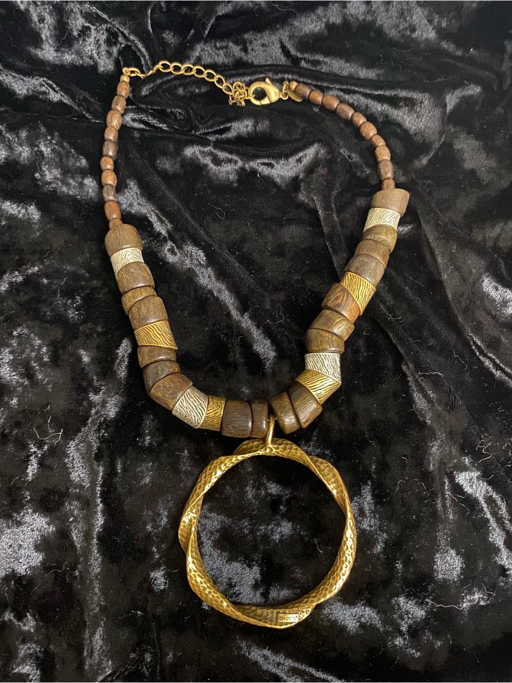 Y2K Chicos Gold Hoop Pendant Brown Wood Beaded chunky Necklace.